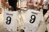 Kylian Mbappé, Lamine Yamal… 20 000 maillots de football de contrefaçon saisis par les douanes