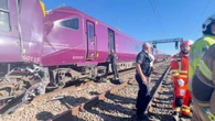 « L’impression qu’une bombe avait explosé » : ce que l’on sait de la collision entre deux trains qui a fait un mort et 33 blessés près de Londres