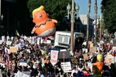 Manifestations anti-Trump aux États-Unis : les images des milliers de défilés dans tout le pays