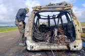 Le spectaculaire incendie de leur véhicule sur l’autoroute a failli clouer au sol les artistes volants d’In Fine