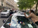 « On continue les mouvements » : la mobilisation des taxis prolongée jusqu’à samedi à Paris et à Pau