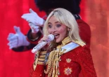 Sabrina Carpenter obtient une ordonnance restrictive de 5 ans contre un homme qui a tenté d’entrer chez elle plus de 12 fois