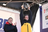 « Comment a-t-il pu vivre, tout ça seul, sans partager ? » : le patron du Vendée Globe admiratif du courage de Charlie Dalin