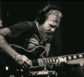 « Nous sommes bouleversés » : le guitariste de heavy metal Brent Hinds se tue à 51 ans au volant d’une Harley Davidson