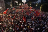« L’Albanie n’est pas à vendre » : manifestations massives à Tirana contre un projet immobilier controversé lié à la famille Trump