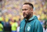 « Mon fils, continue à jouer au football » : l’émouvante lettre du père de Neymar après l’élimination du Brésil à la Coupe du monde