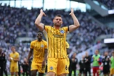 « C’était un très bon ami » : James Milner va porter le numéro 20 à Brighton en hommage à Diogo Jota
