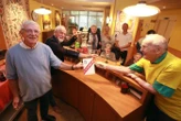 « On veut créer du lien social » : un Ehpad alsacien se transforme en bar pour attirer les jeunes