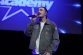 « C’est génial de voir Marguerite, Helena, Pierre en vrai » : les fans de Star Academy en délire au Grand Rex
