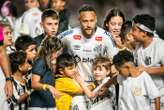 Football : la vidéo du but sur coup franc direct de Neymar pour qualifier Santos