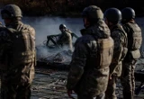 Guerre en Ukraine : des CDD et jusqu’à 8 840 euros mensuels pour aller au front, l’armée de Kiev veut attirer plus de volontaires