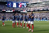 France-Sénégal : pourquoi Kylian Mbappé a-t-il mimé une flûte pour célébrer son but ?