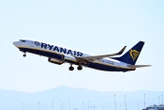 « Une victoire pour les familles » : Ryanair accepte « à contrecœur » d’attribuer des sièges gratuits pour les parents