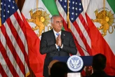 Soutenu par Israël, peu populaire auprès des Iraniens… qui est Reza Pahlavi, le fils du dernier Chah ?