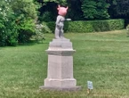 Fontainebleau : deux œuvres d’art exposées dans les jardins du château victimes de dégradations