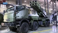 Guerre en Ukraine : les Russes dévoilent une variante impressionnante du lance-roquette Sarma de 300 mm sur châssis KamAZ-63501