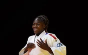 Judo : un cinquième titre mondial pour Clarisse Agbegnenou, Française la plus titrée de l’histoire derrière Riner