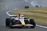 « Il est apparu de nulle part » : les images du gros crash d’Isack Hadjar au GP d’Angleterre de Formule 1