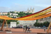 Polémique à Lyon : 1,5 million d’euros pour une œuvre de tissage urbain censée rafraîchir la place Bellecour