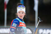 Biathlon : Julia Simon remporte l’individuel court de Pokljuka, Lou Jeanmonnot « déçue » malgré le petit globe