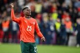« Je pensais que le joueur parfait n’existait pas mais... » : le sélectionneur portugais bluffé par Nuno Mendes