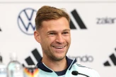 « On nous a dit qu’il était venimeux » : Joshua Kimmich fait face à un serpent dans le camp de base de l’Allemagne à la Coupe du monde