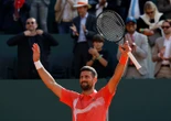 Avant Roland-Garros, Novak Djokovic remporte le 100e titre de sa carrière à Genève !