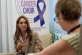 « Des hauts et des bas » : les confidences touchantes et sans fard de la princesse Kate sur son cancer face à d’autres malades