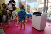 Canicule : les personnels des crèches parisiennes appelés à exercer leur droit de retrait