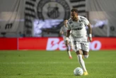Football : après le Mondial raté et la polémique d’un tournoi de poker, Neymar signe son retour avec Santos en inscrivant un doublé