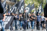 Une enquête ouverte après des saluts et des symboles nazis repérés lors de la manifestation de l’ultradroite à Paris le 10 mai