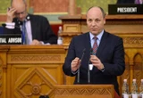 Leader de Maïdan, déjà visé par une tentative d’assassinat... Qui était le député ukrainien Andriï Parouby tué par balle ?