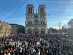 VIDÉO. « Leur billetterie, c’est n’importe quoi » : à Notre-Dame, jusqu’à 2h30 d’attente pour les visiteurs sans ticket