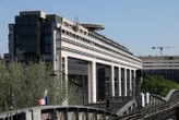 « Des ronds dans des carrés » : comment Bercy prépare dans l’urgence la « machine infernale » du budget