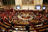 Municipales : la loi Paris, Lyon, Marseille de nouveau adoptée à l’Assemblée dans un hémicycle en deuil