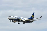 « Il voulait ouvrir les portes » : un vol Ryanair dérouté en urgence à Toulouse en raison d’un passager ivre