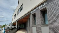« Il a respiré sans machine ! »: à Poissy, les proches de Karim reprennent espoir