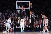 « Je suis loin d’être autant détesté que Trae Young » : Victor Wembanyama insulté et sifflé par le public de New York, mais en sourit