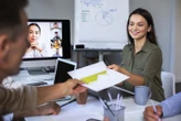 Premier CDI, burn-out, management, reconversion : comment rebondir dans sa carrière professionnelle