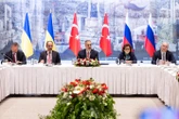 Négociations Ukraine-Russie : cessez-le-feu, exigences territoriales... ce qu’il s’est dit lors de la réunion à Istanbul