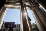 Canicule : quand ouvrir vos fenêtres pour rafraîchir votre logement ? Essayez notre simulateur