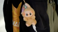 VIDÉO. « Des gens campaient devant le magasin » : la folie des peluches Labubu s’empare de Paris
