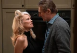 « Y a-t-il un flic pour sauver le monde ? » : Liam Neeson et Pamela Anderson à mourir de rire