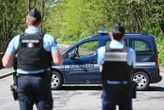 « Son copain avait une grosse plaie » : soupçonnée d’avoir tué son compagnon au katana, une quinquagénaire en garde à vue