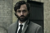Penn Badgley, star de « You » et « Gossip Girl », annonce l’arrivée de ses jumeaux