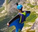 « Elle a perdu la vie en faisant ce qu’elle aime » : la cascadeuse star Marta Jiménez se tue à 34 ans lors d’un saut en base jump