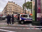 Paris : dix blessés dans une spectaculaire collision, une voiture de police impliquée