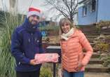 Dans ce village du Haut-Rhin, le facteur joue au Père Noël