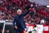 Football : Benfica annonce que le Real a formalisé une offre pour son entraîneur José Mourinho