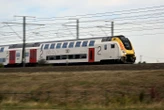 Un car scolaire percute un train en Belgique, plusieurs « victimes »